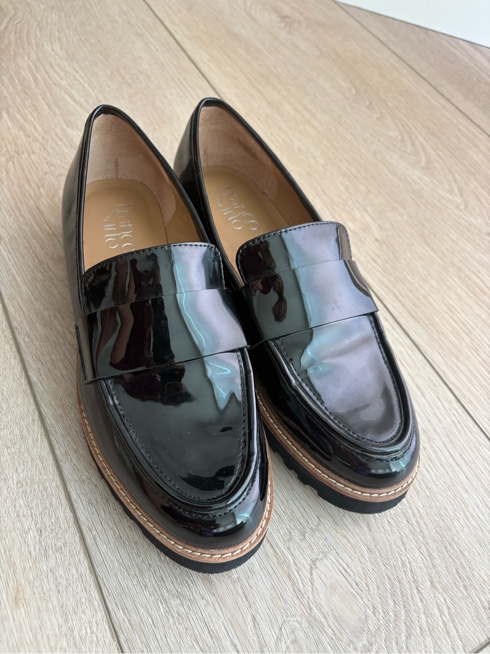 Franco Sarto Black Patent Leather Penny Loafers Sz 6